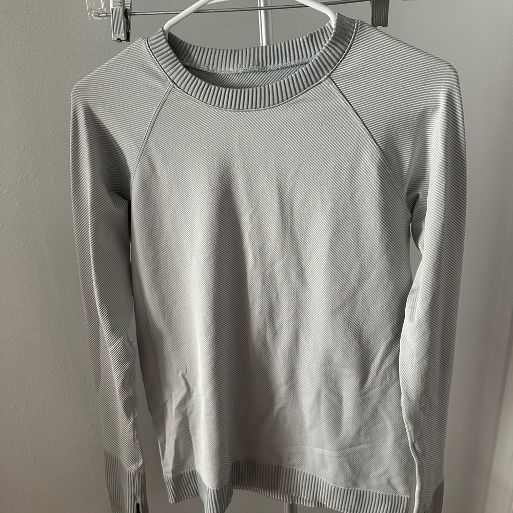 lululemon athletica Gray Long Sleeve Top